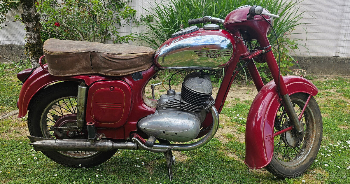 Jawa 350/354 1955, první kývačka, půlbuben