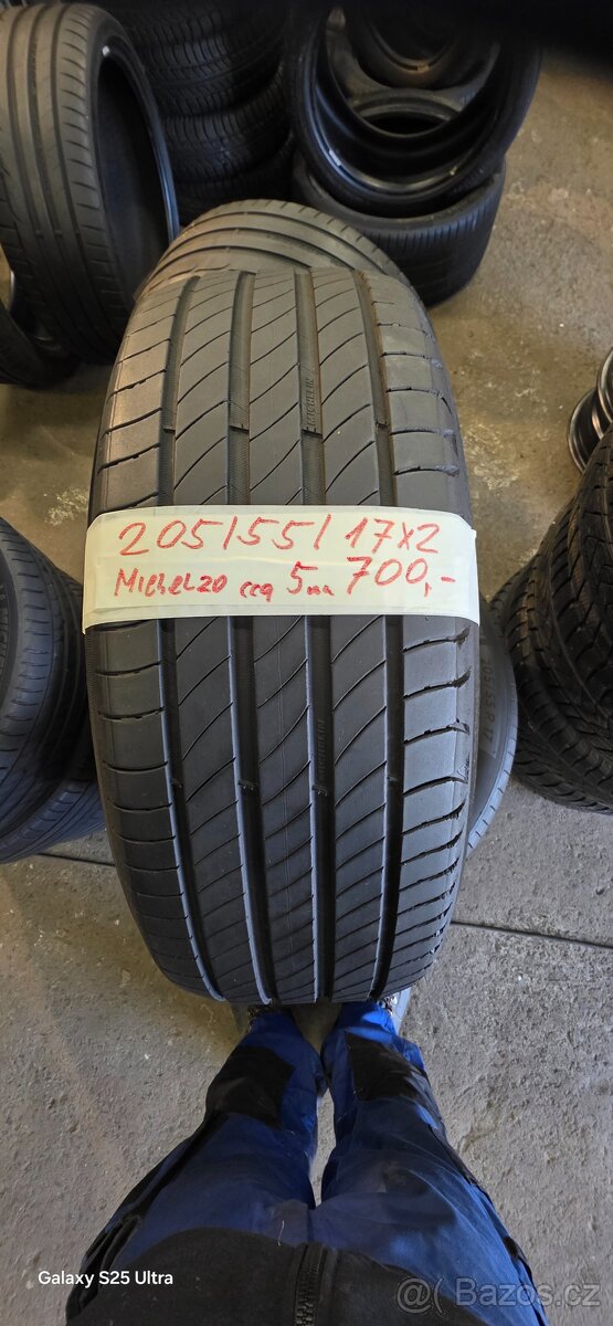 Prodám 2ks pneu 205/55/17