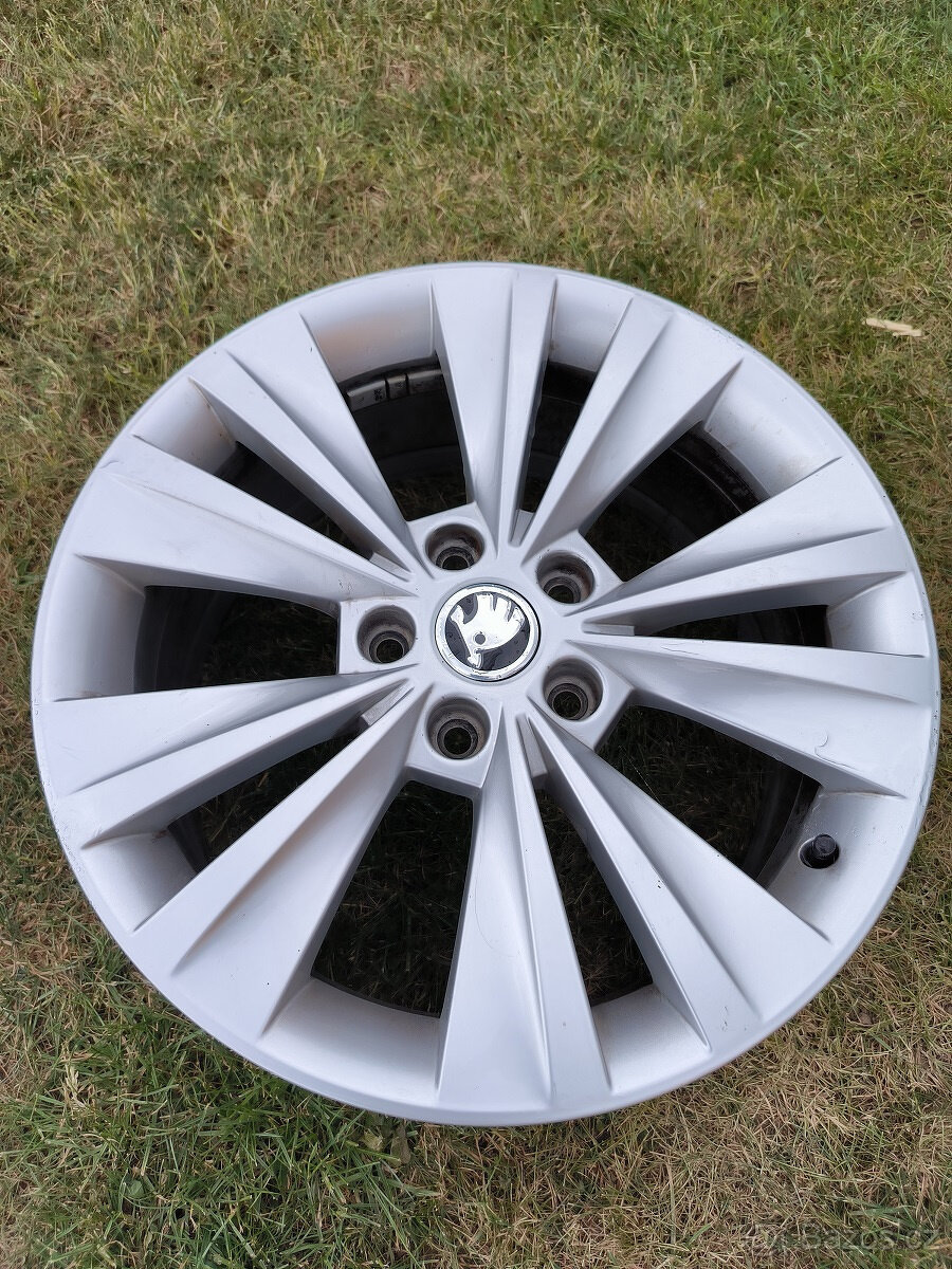 1 org. ALU kola ŠKODA 17´, 5x112 OCTAVIA, SUPERB
