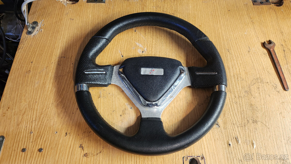 sportovní volant + nába