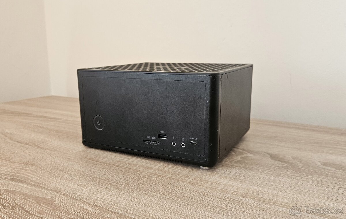 MiniPC Zotac (i5-7300HQ, 16 GB RAM, GTX 1070 8 GB)