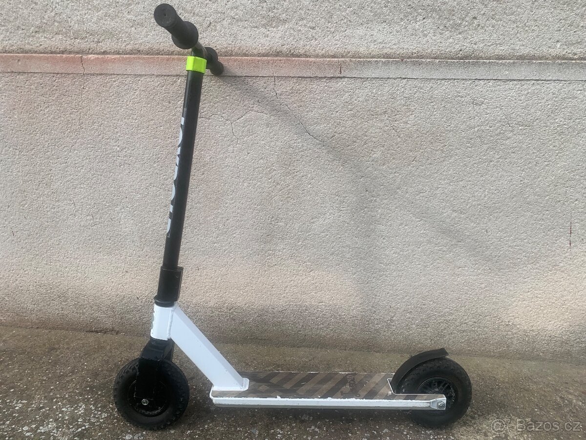 Dětská kolobežka