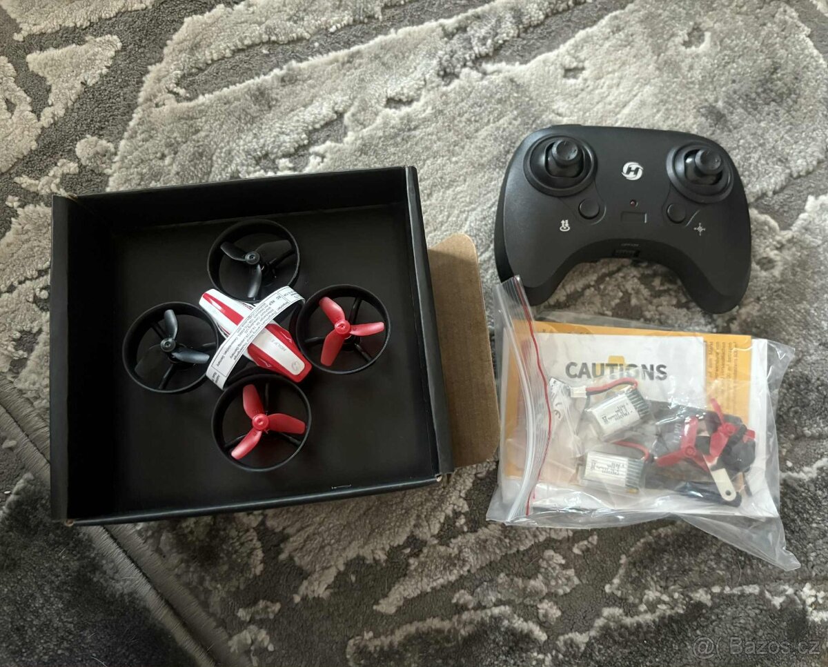 Dron na dálkové ovládání Holy Stone HS210