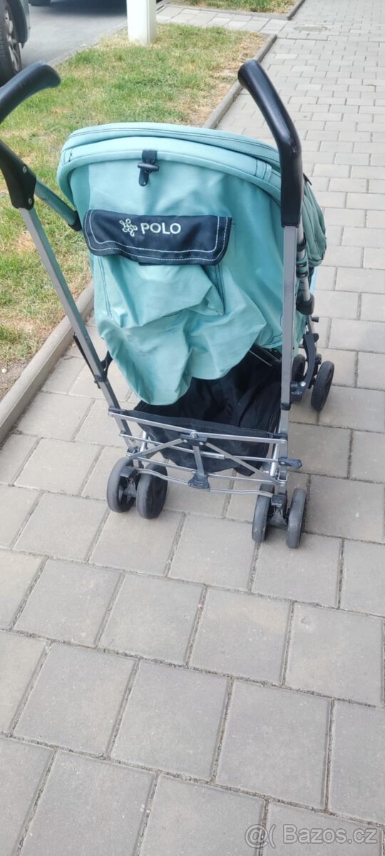 Golfový kočárek