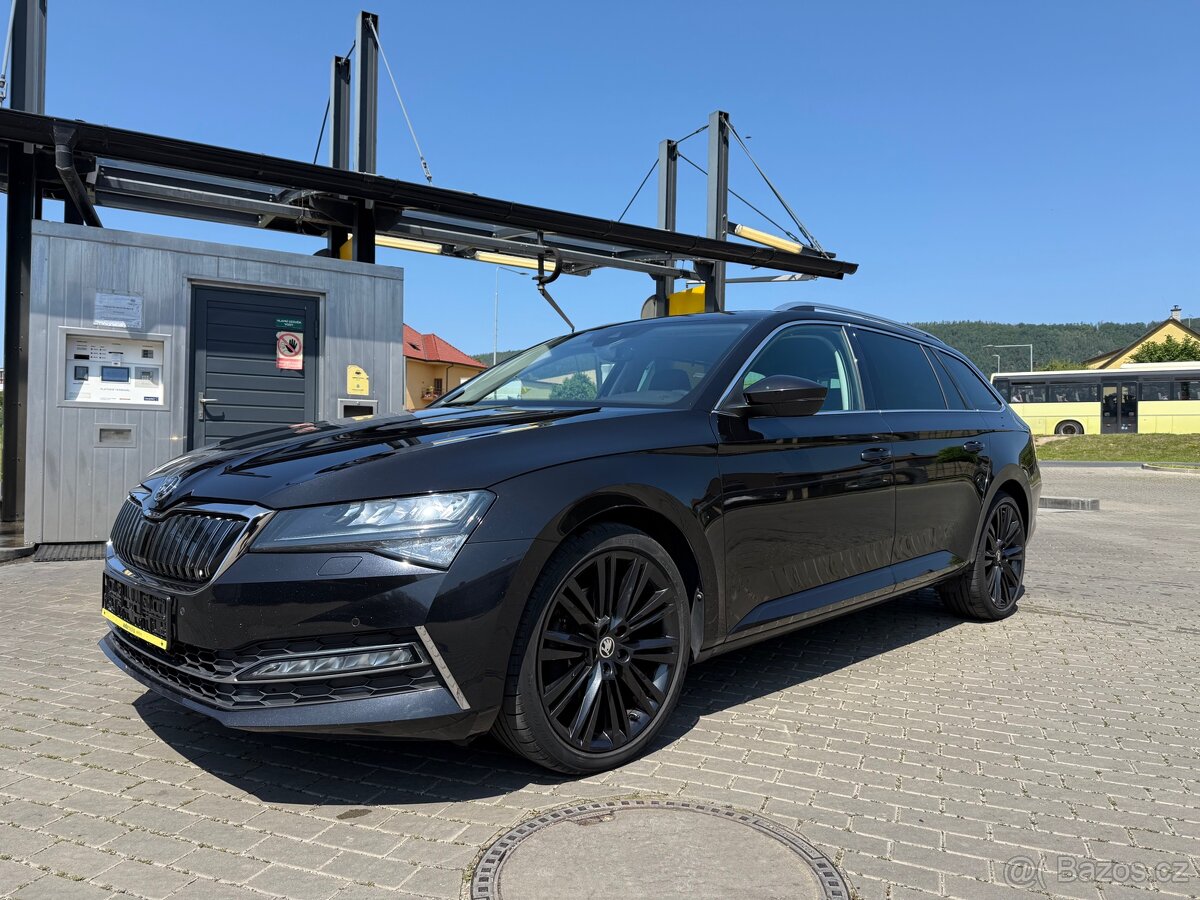 Superb 1.4 TSI iV 160kW DSG ACC Kůže 4/2021 92 380 km DPH