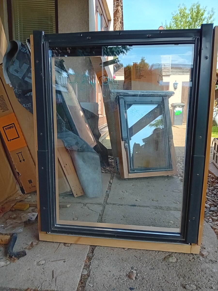 Střešní okno 78x98