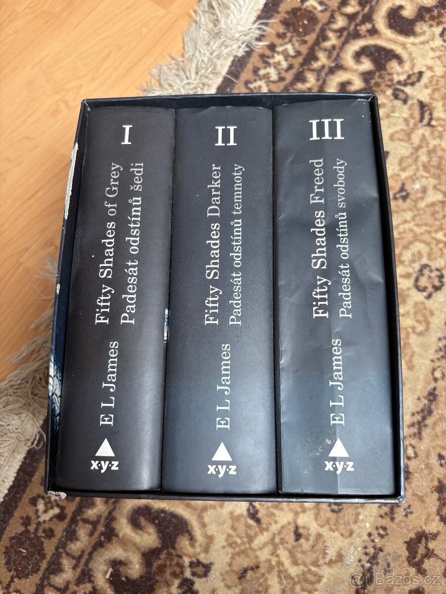 Triologie padesat odstinu