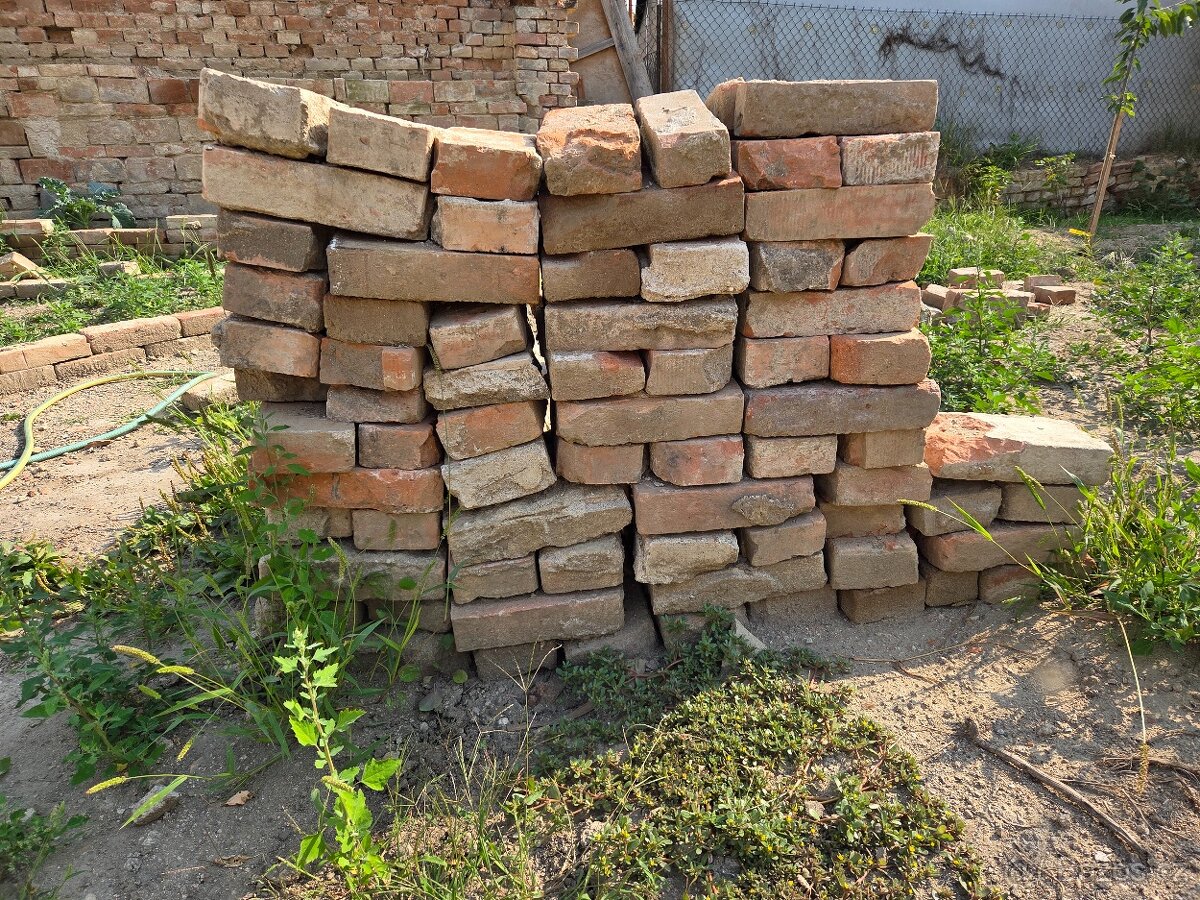 Cihly a dlažba