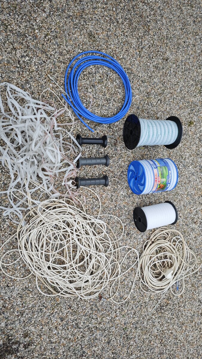 Prodám věci na elektrický ohradník