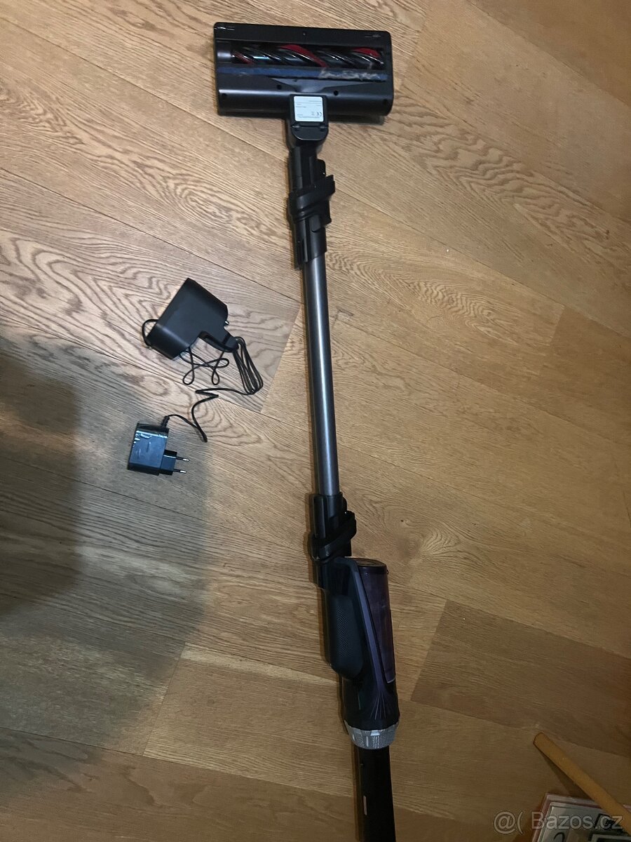 Tyčový vysavač Rowenta X - Nano