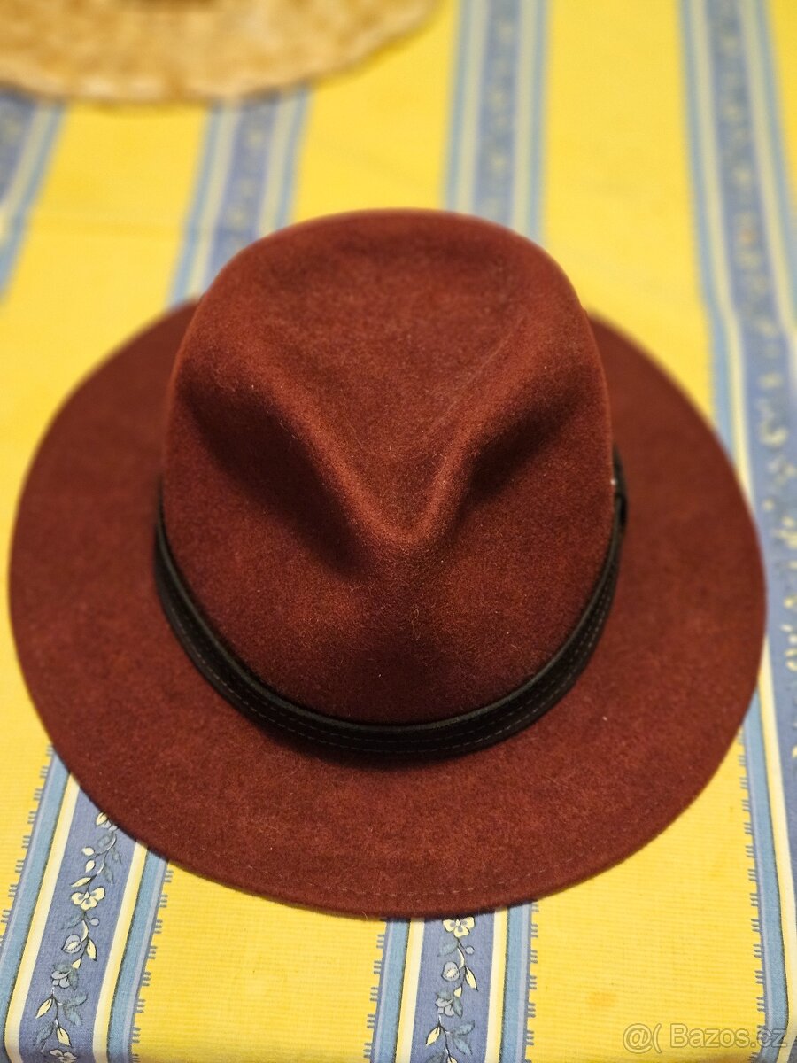 Pánský klobouk fedora Bugatti vel. 59 v barvě burgundy