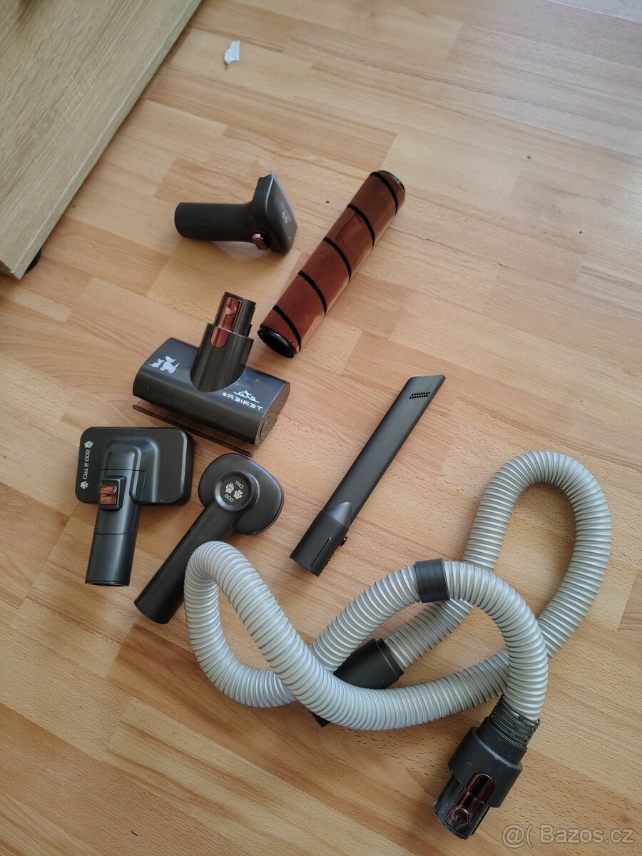 Tyčový vysavač ETA Terier 5247 90000