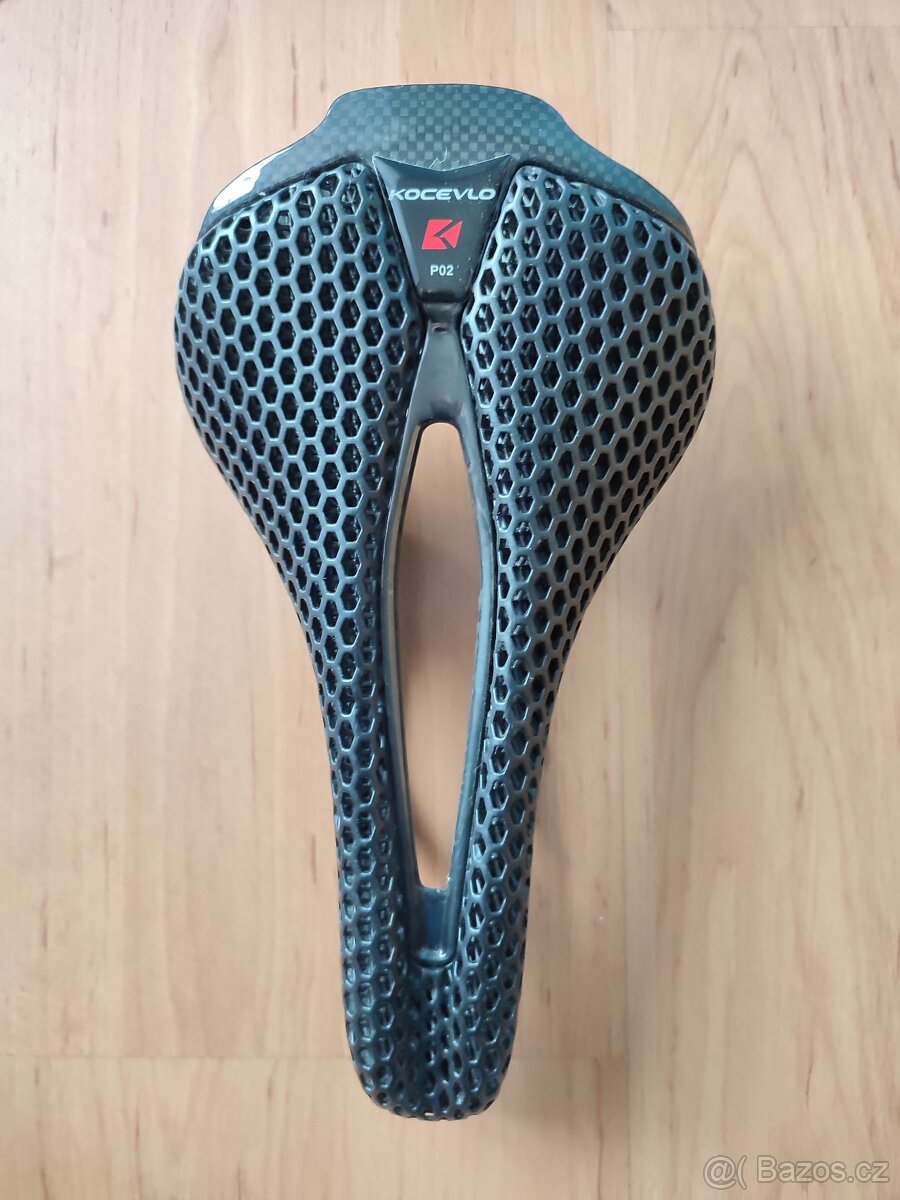 Sedlo-nové ergonomické karbonové 3D tištěné zn.Kocevlo