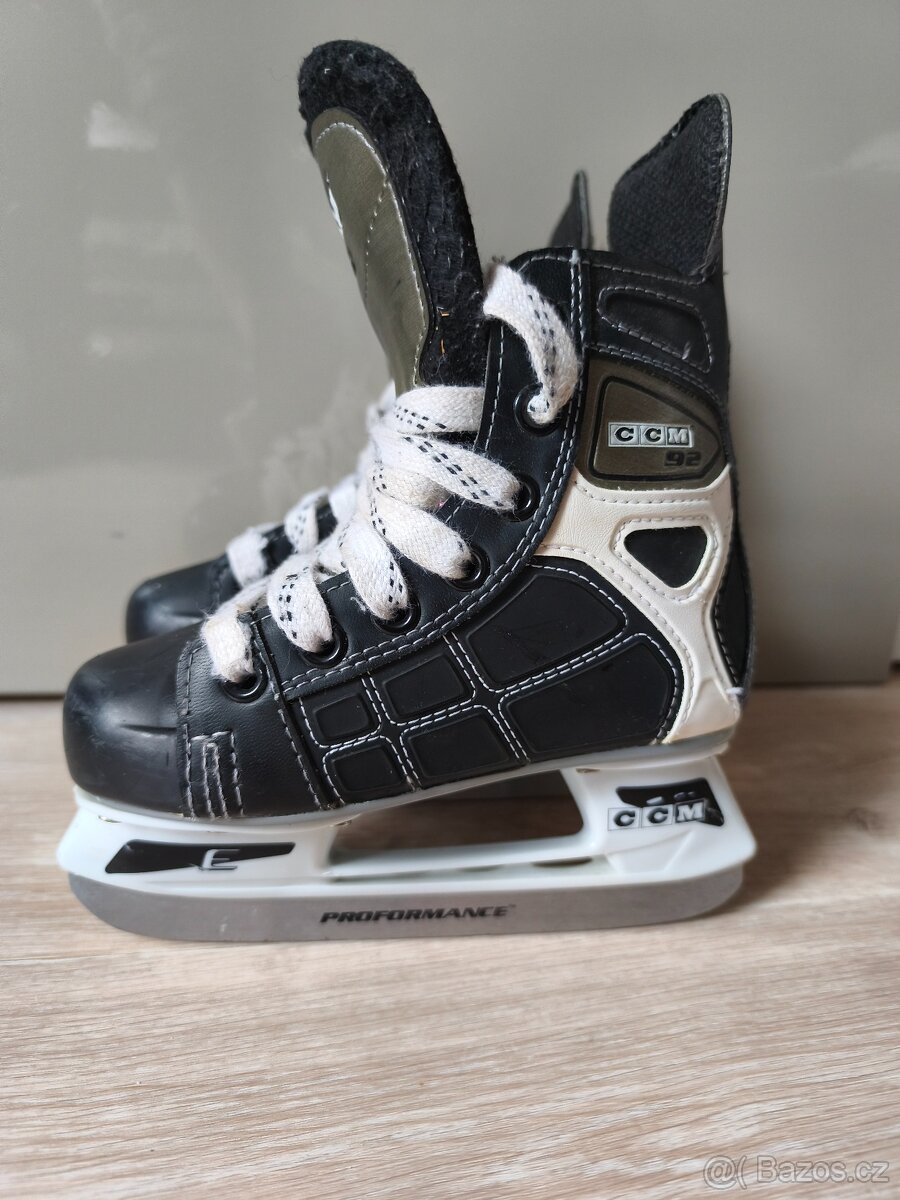 Brusle CCM 92 vel. 28