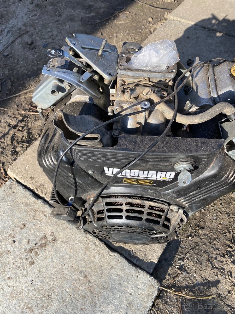 Prodám motor Vanguard 23hp