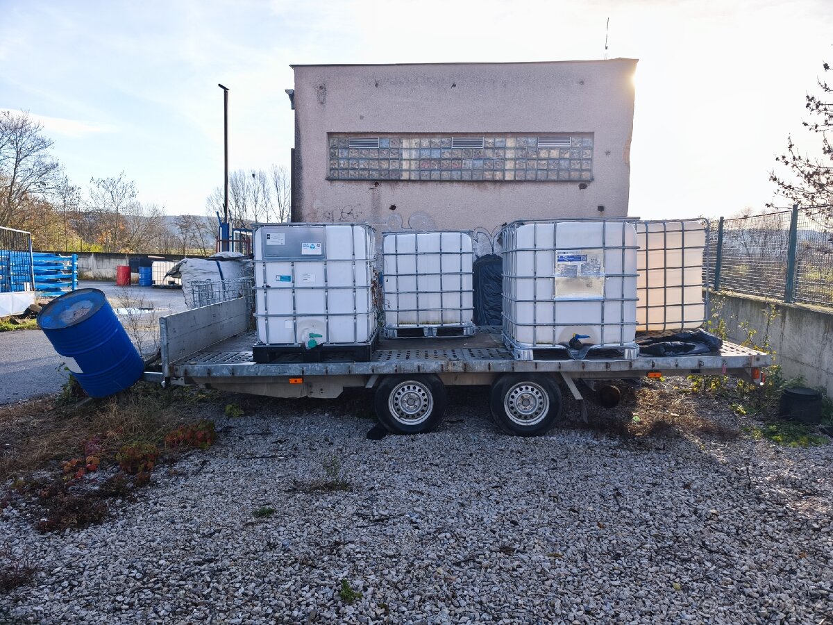 Vlek brzděný 5x2 metry 2500 kg