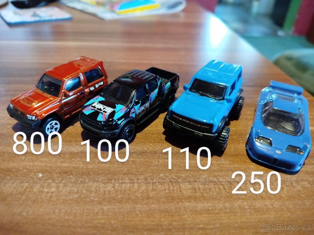 Hotwheels autíčka..
