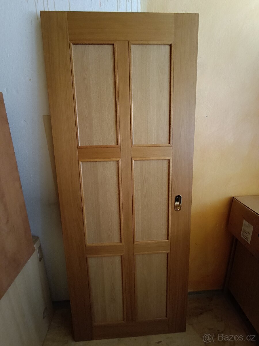 Posuvné, zasouvací dveře