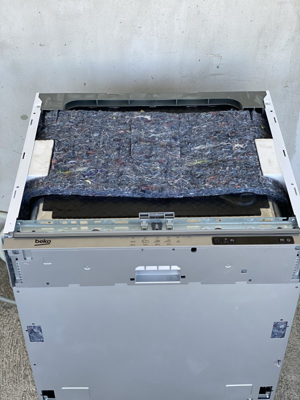 Vestavnná integrovaná myčka Beko 60cm