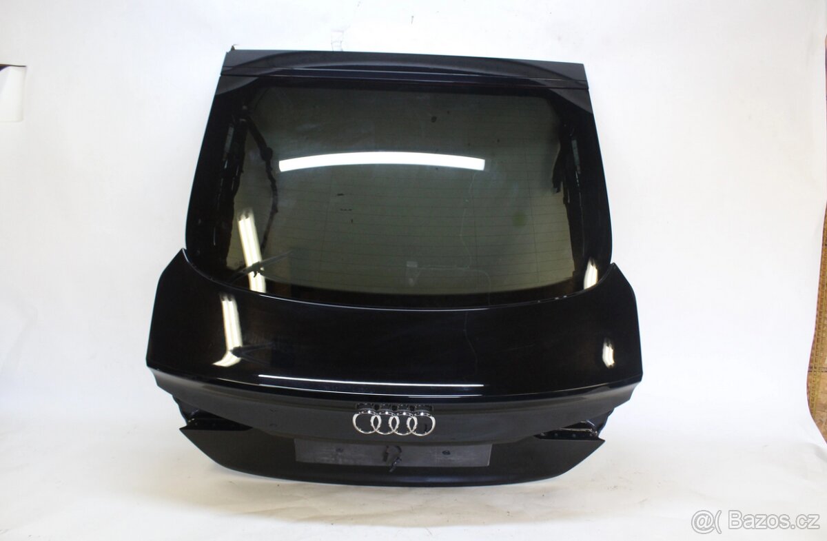 Audi A5 8W6 víko kufru páté dveře LY9B