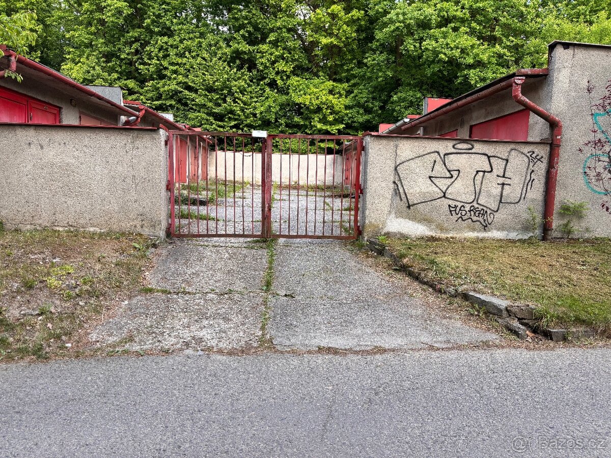 Pronájem garáže 20m2
