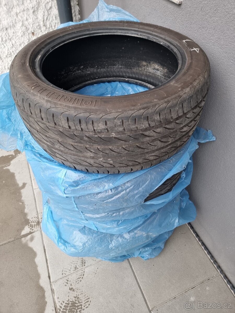 Pirelli 235/45 ZR 17