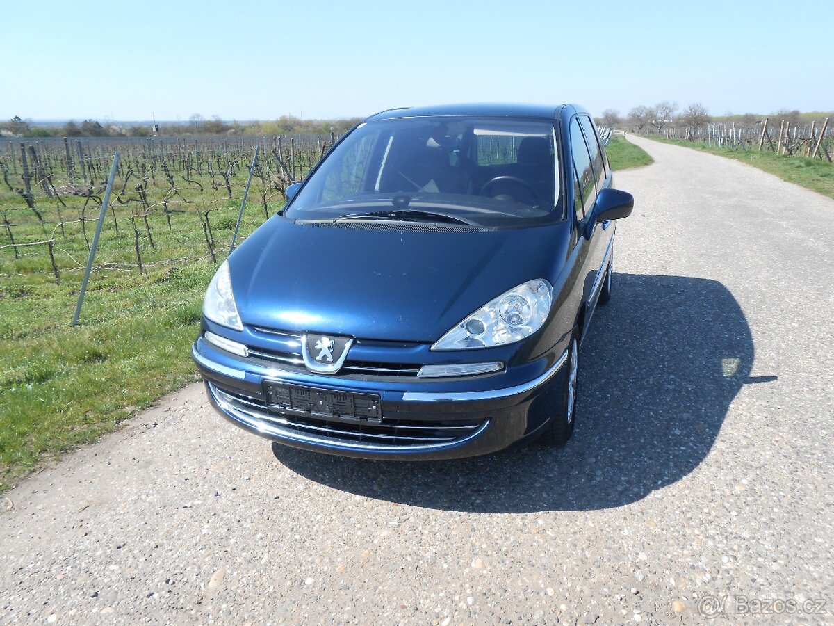 Peugeot 807 ACTIVE HDi 135 8místné