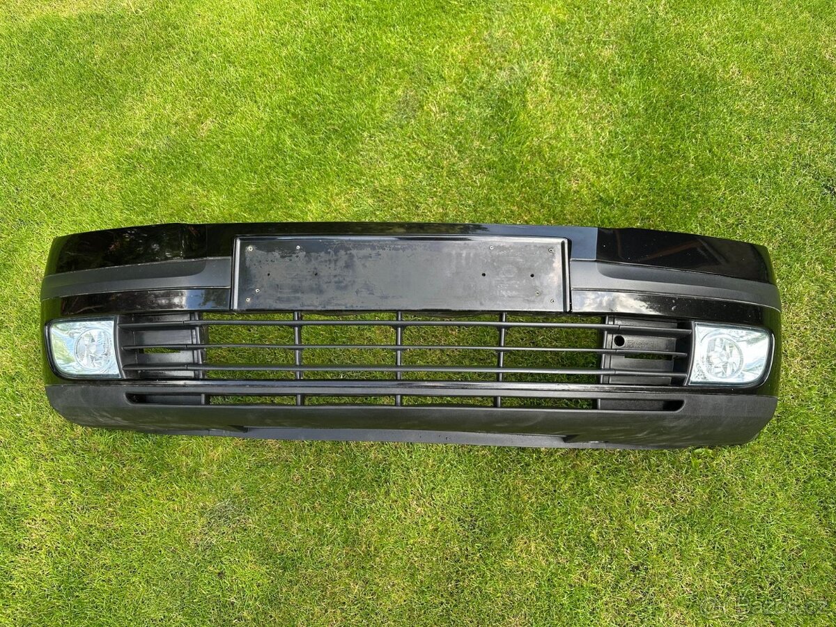 Škoda Octavia 2 II přední nárazník.