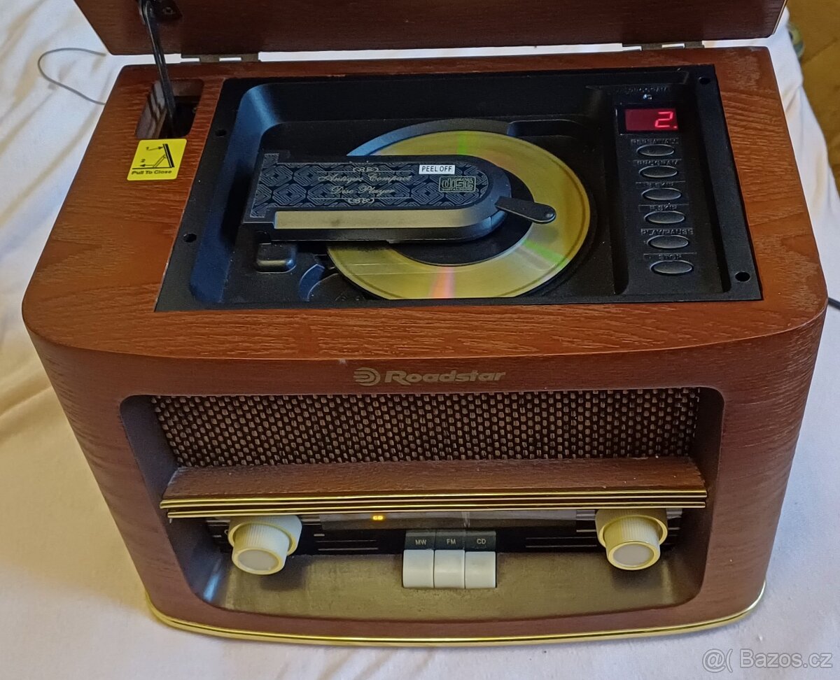 Roadstar HRA-1500CD