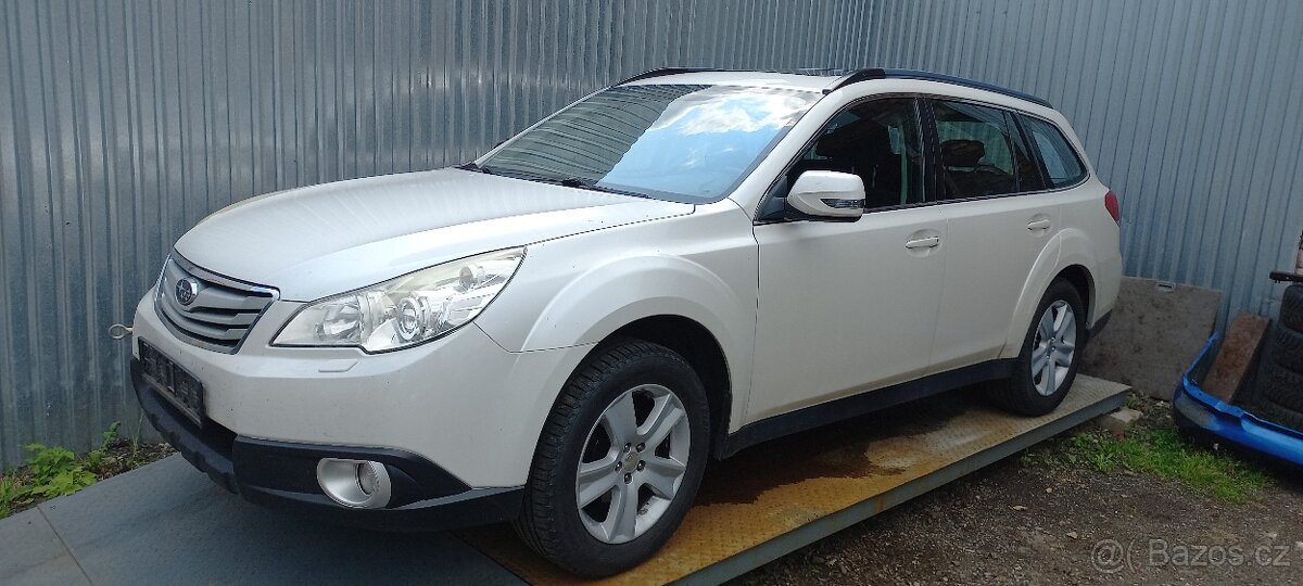 Subaru Outback 2010 2,5 automat- náhradní díly