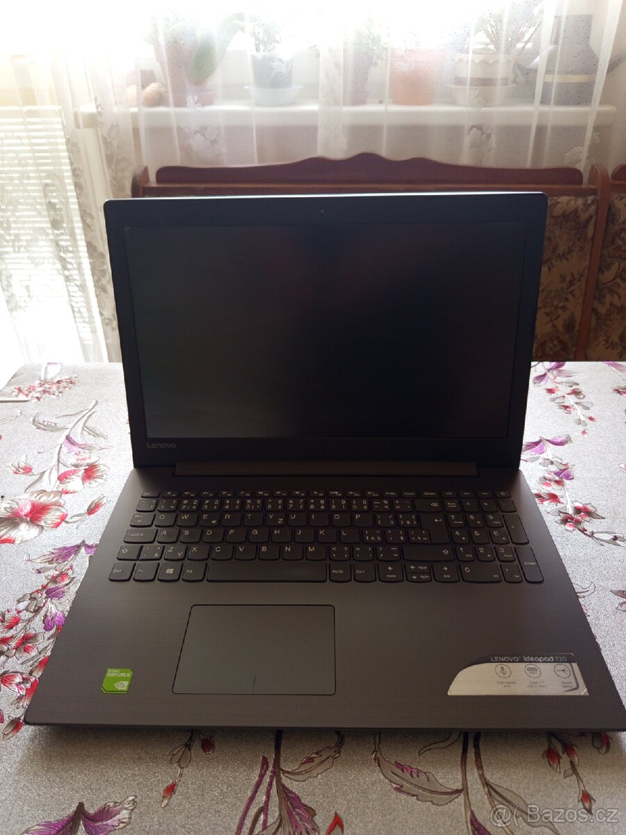 Lenovo IdeaPad 320 na náhradní díly.