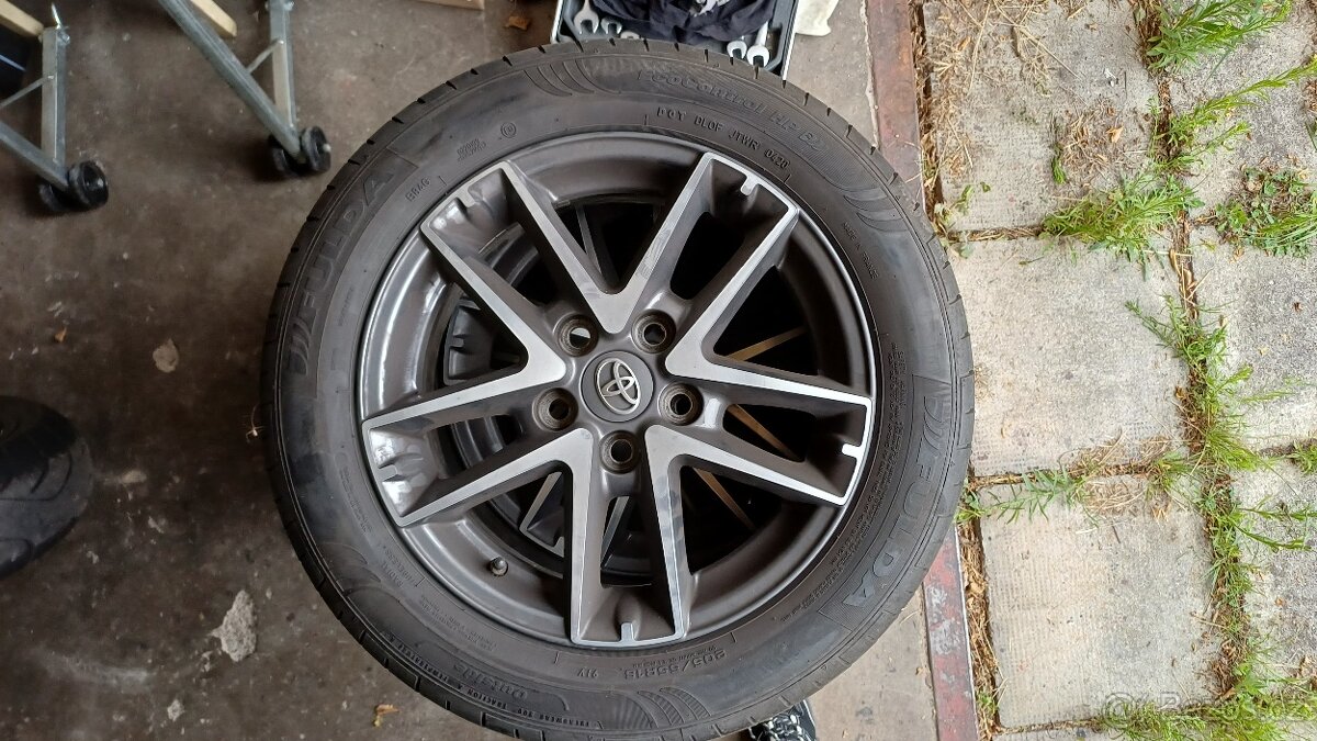 16" kola - alu disky + pneu Toyota Auris, E6,5Jx16H2, ET45