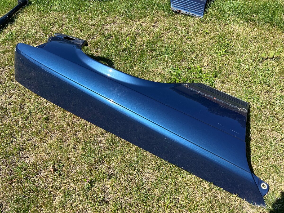 Díly na MB W107