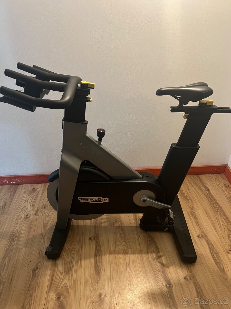 Technogym Group Cycle Connect - špičkový trenažer