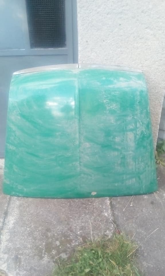 Přední kapota Š 1000.