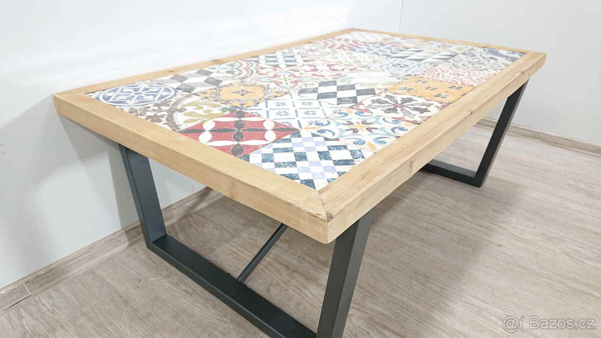 Konferenční stolek Delhi Geese