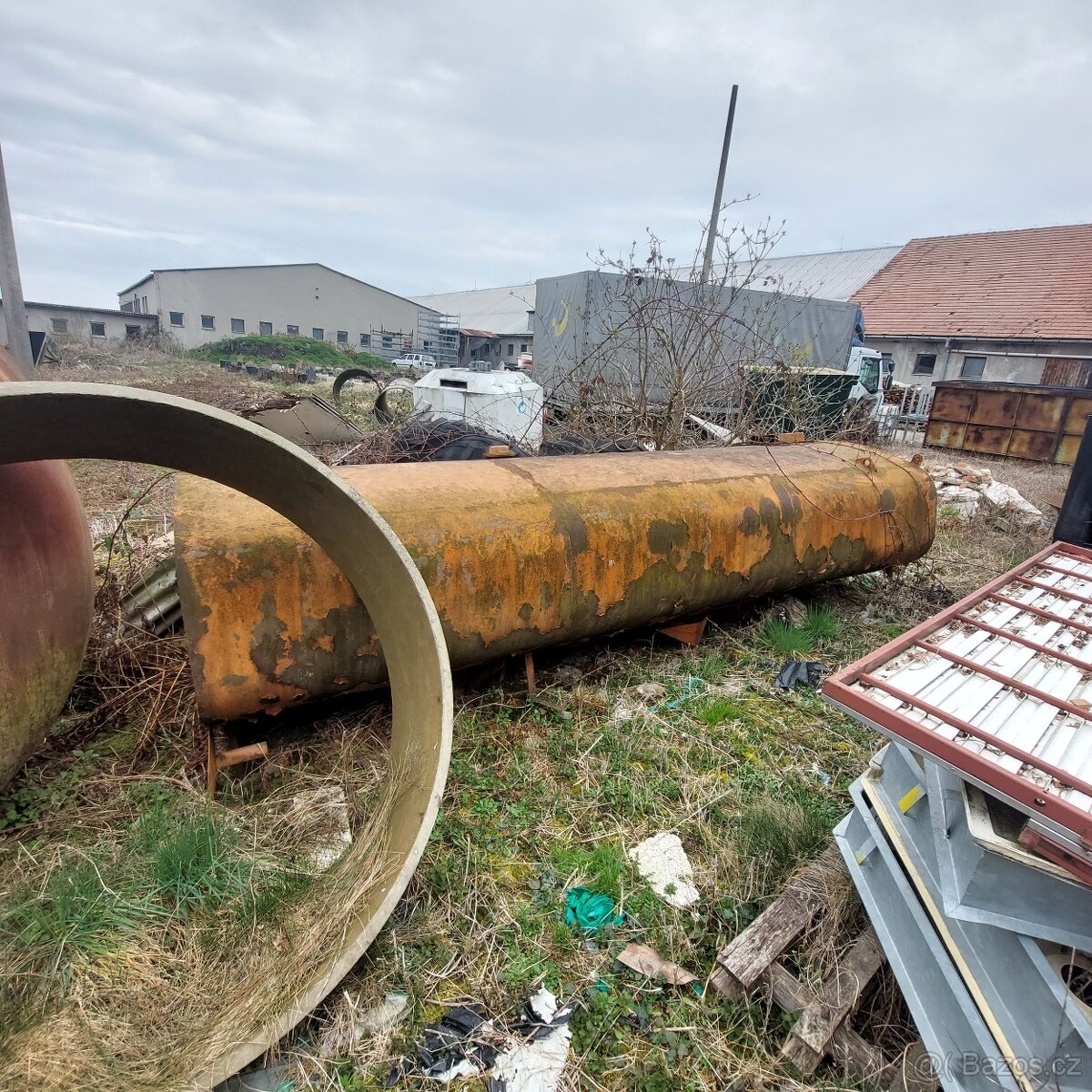 nádrž na vodu z LIAZ