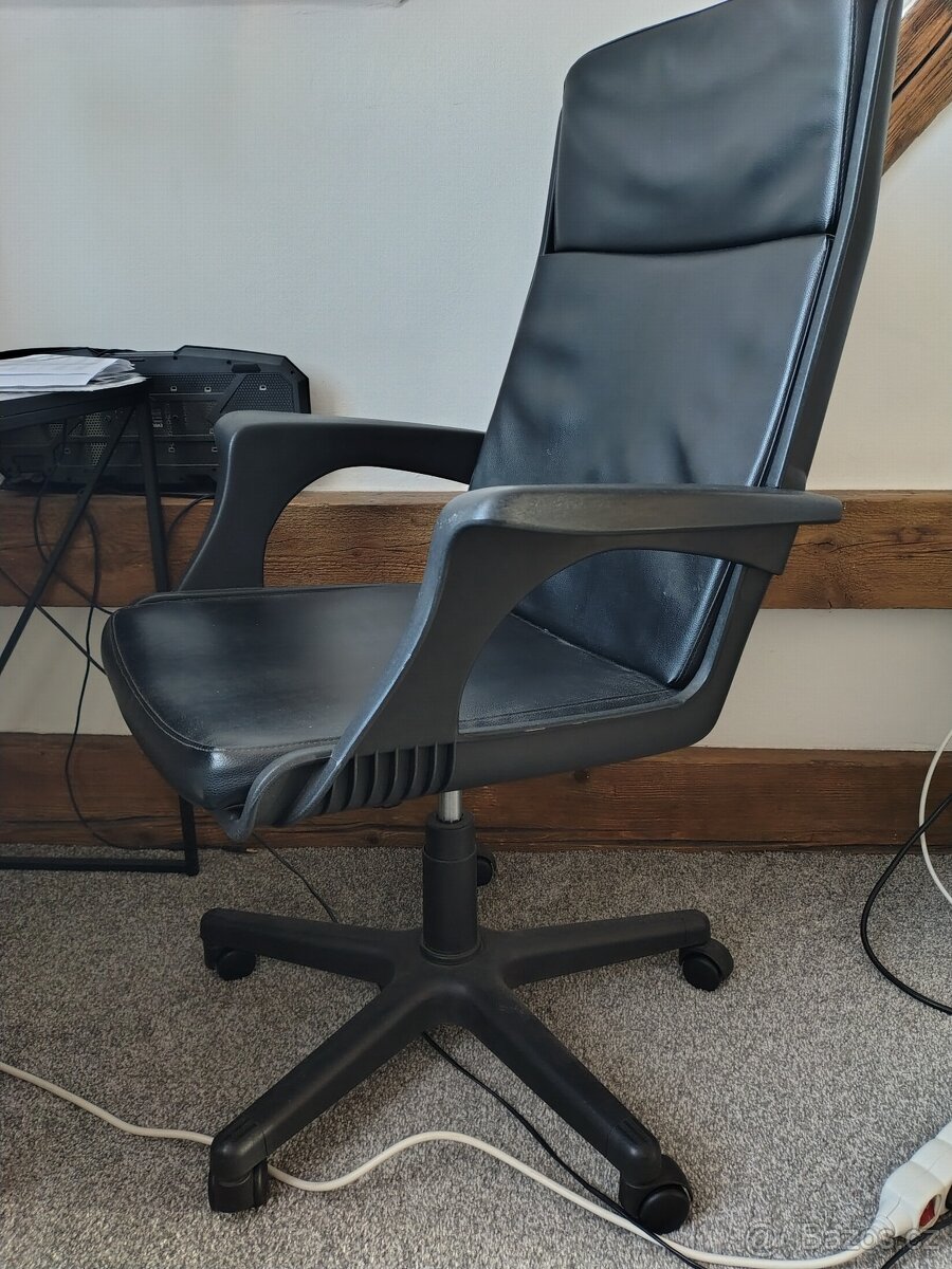 Prodám kancelářské kreslo