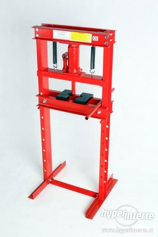 HYDRAULICKÝ LIS 12 T