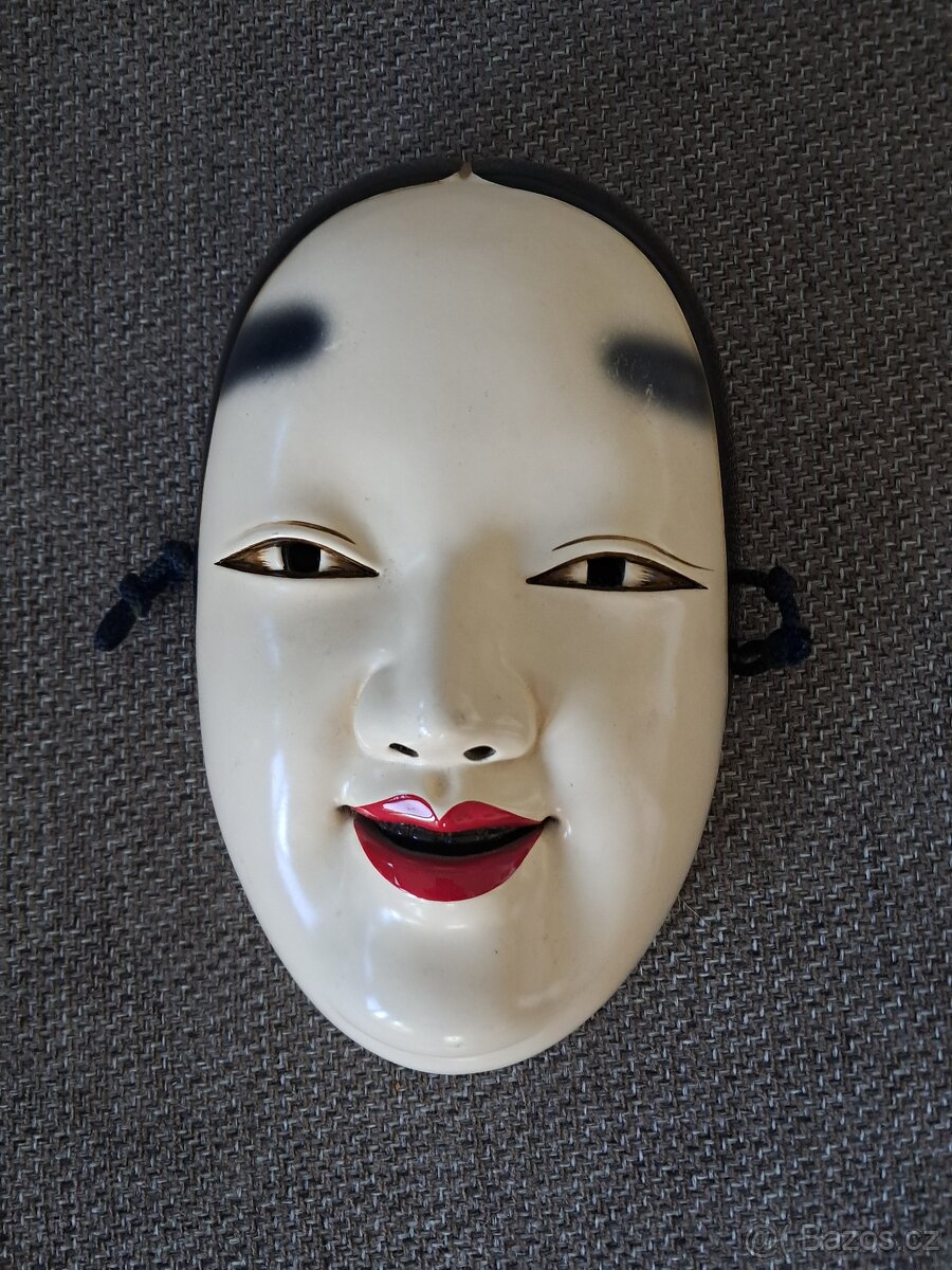 japonská maska Nó, Ko-omote, dřevěná ručně vyřezávaná