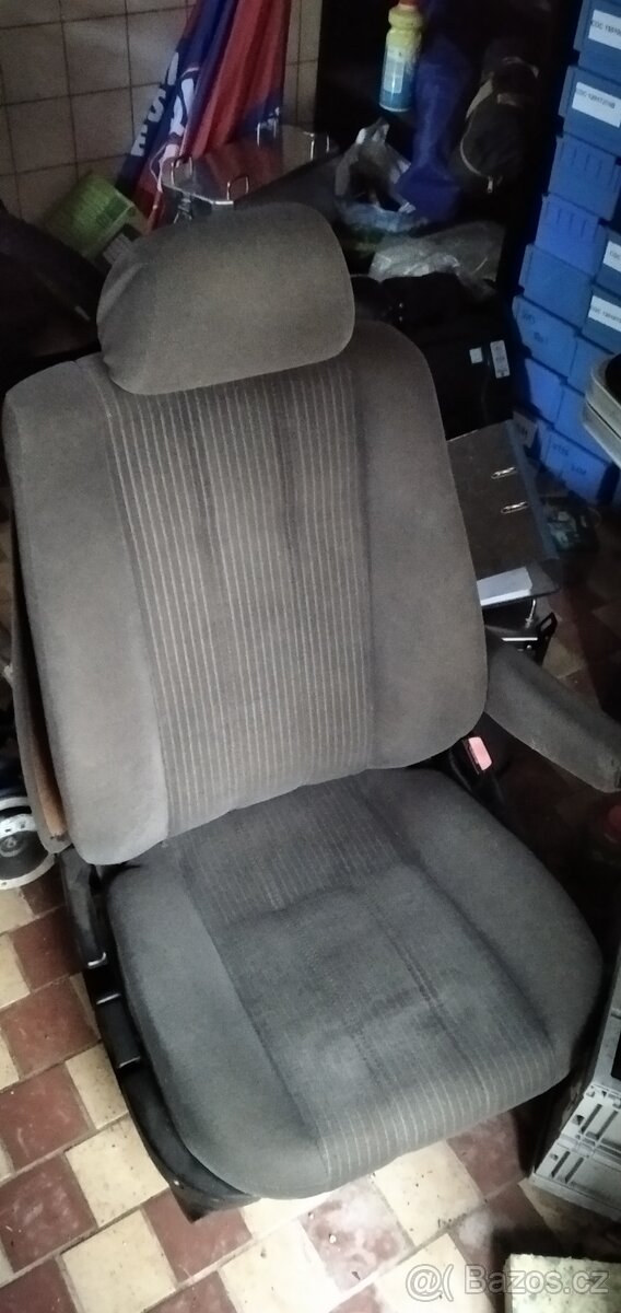 Sedačky BMW e34 touring