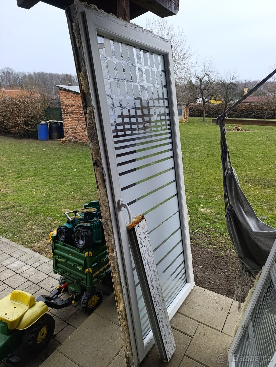 Prodám, použitá plastová okna