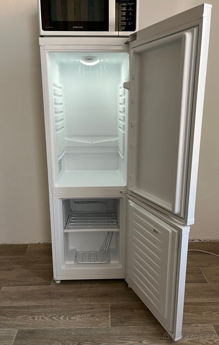 Lednice Candy CMFM 5142W