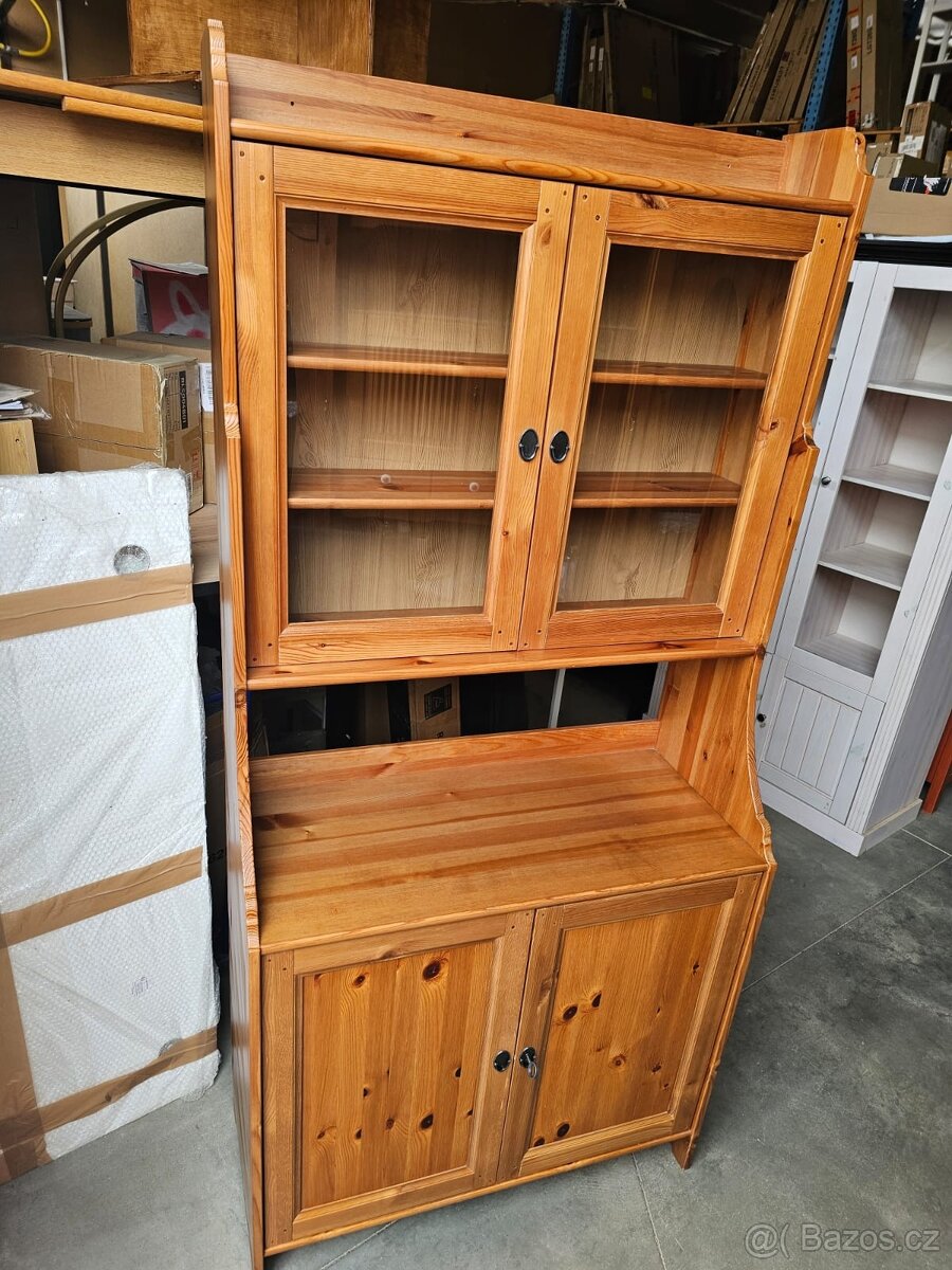 VITRÍNA IKEA LEKSVIK