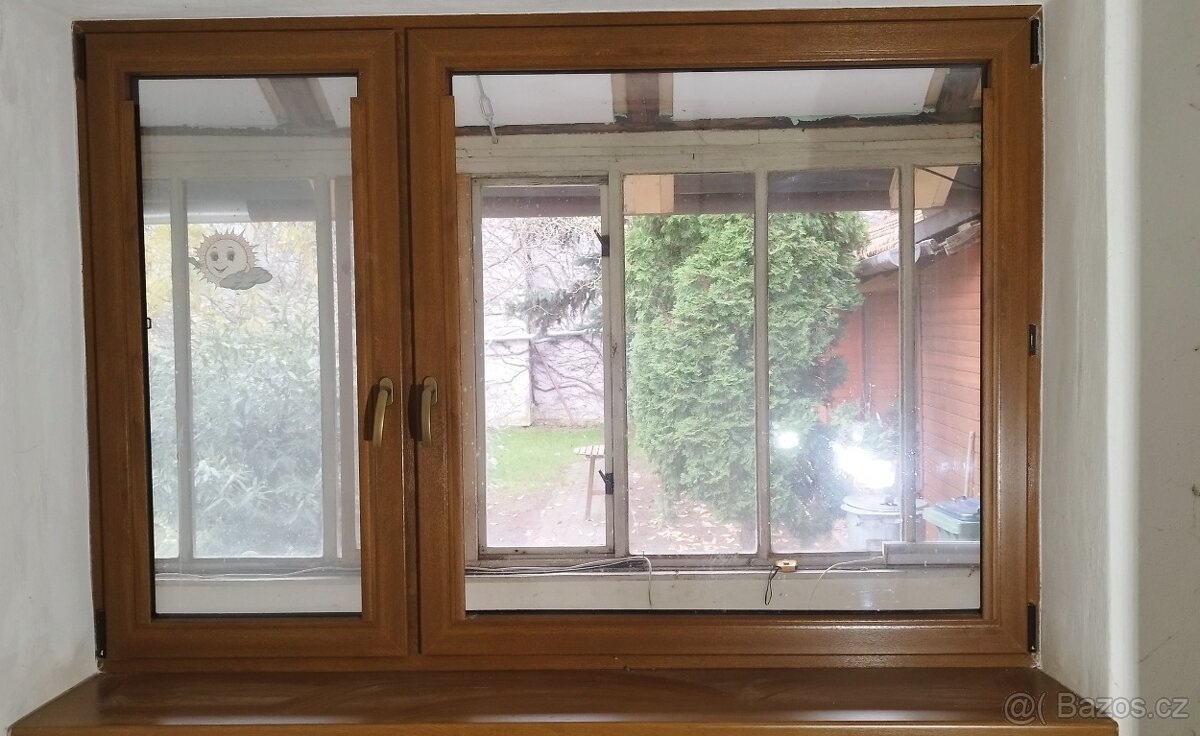 Plastové okno (trojsklo) šířka 2040 mm, výška 1400 mm