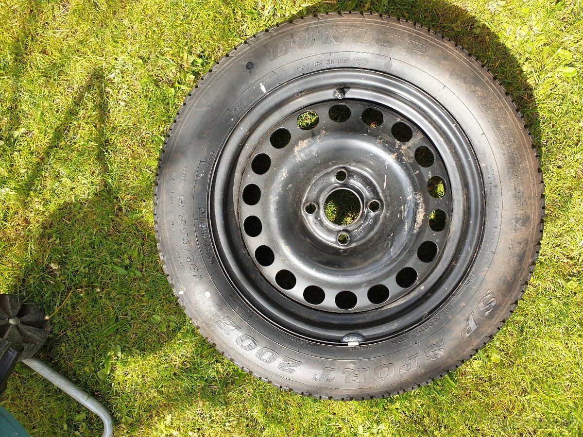 Ocelový disk 6J×15H2 ET49 plus letní pneu Dunlop