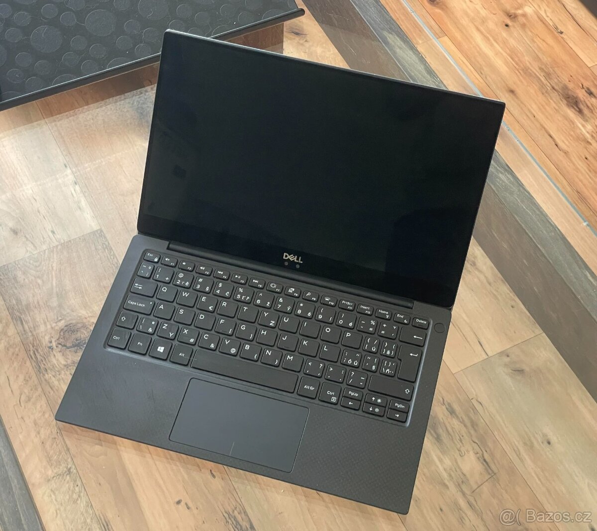 Dell XPS 9370 (i5-8250U 1,6Ghz, 8 GB RAM, 256Gb)