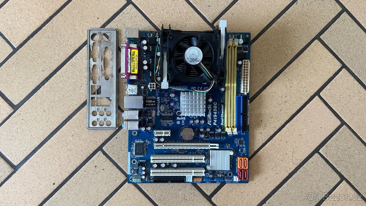 ASRock P4I945GC / Intel P4 2.8GHz / Socket 478