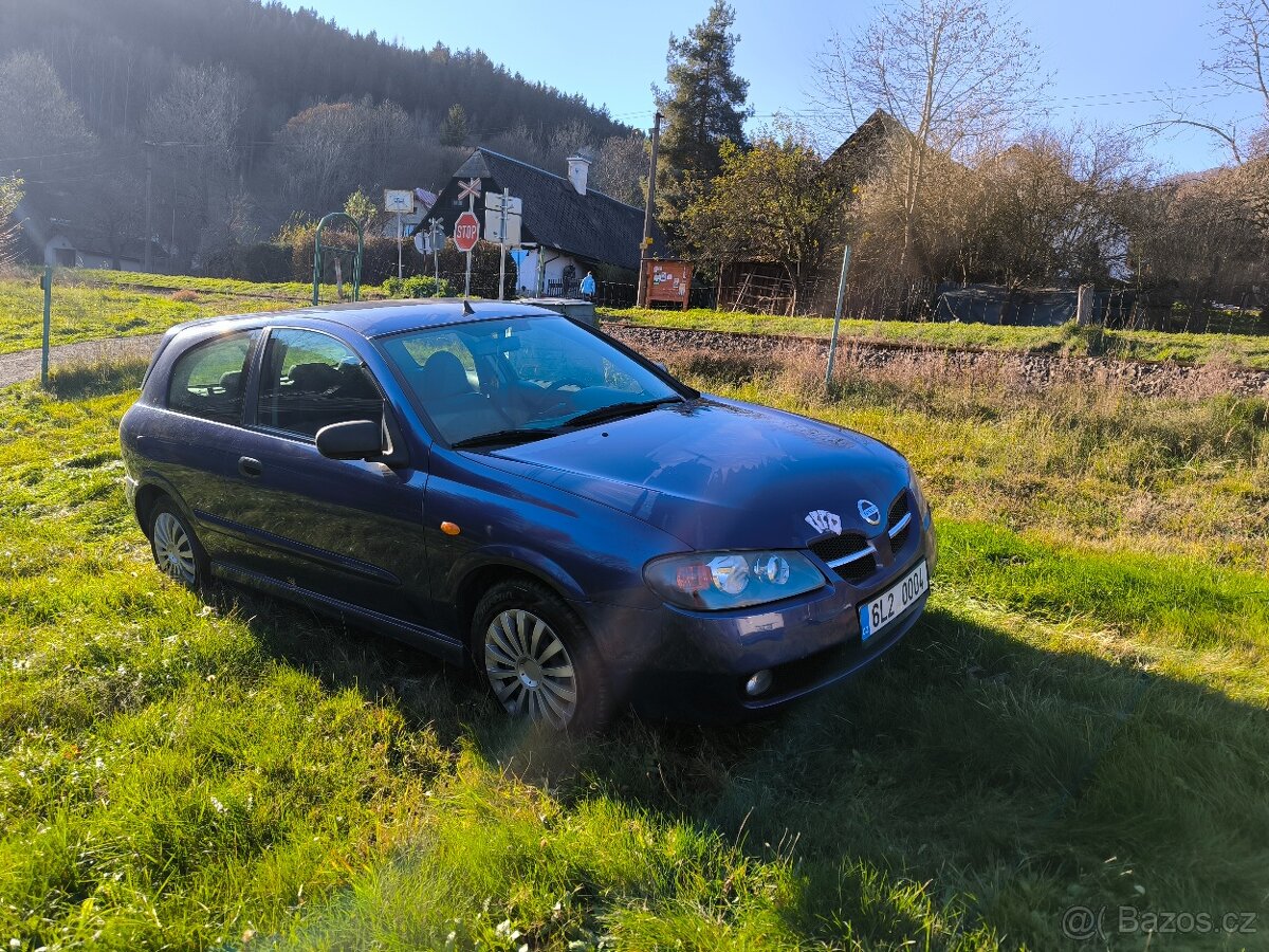 Nissan Almera