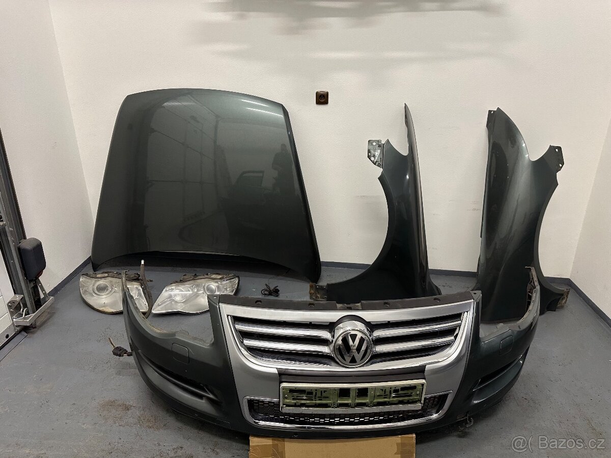 VW Touareg facelift přední část vozidla